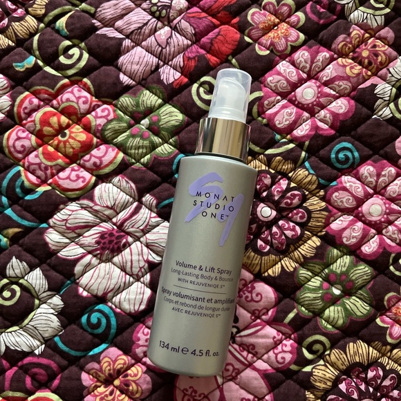 Monat Studio One Volume and Lift Spray NEW - Picture 1 of 5
